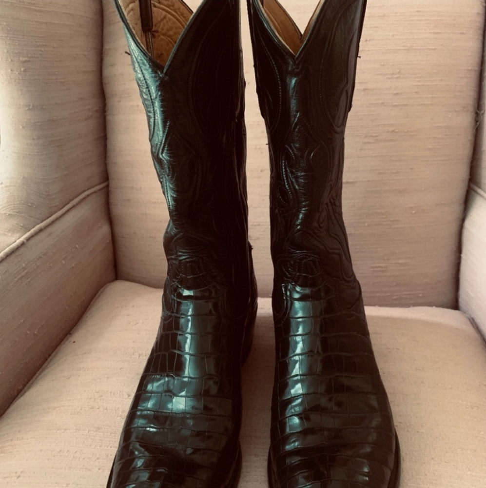 Vintage Black Tony Lama Genuine Alligator Leather Cowboy Boots. 10B